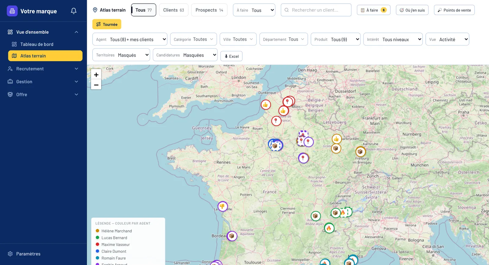 El Atlas de campo del espacio de marca de Karavane: los clientes y clientes potenciales de la red en el mapa, un color por agente